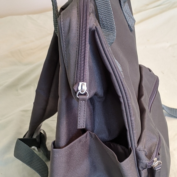 Backpack - Picture 8 of 9